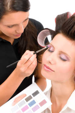 comment devenir estheticienne rapidement