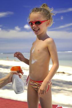 protéger les jeunes enfants à la mer