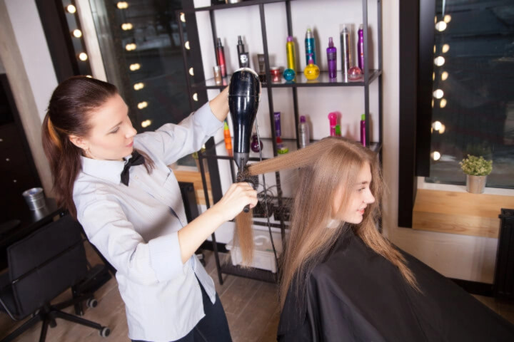 Comment différencier un bon coiffeur d'un mauvais