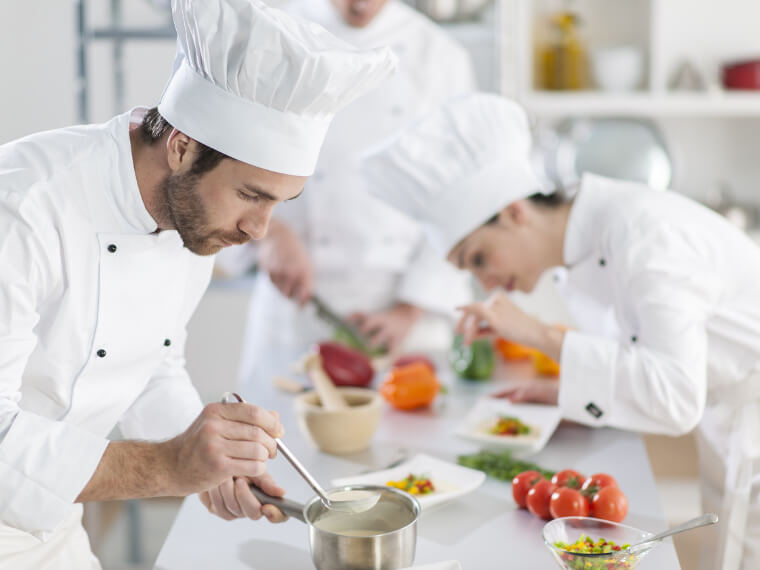 métier gérant de cuisine collective