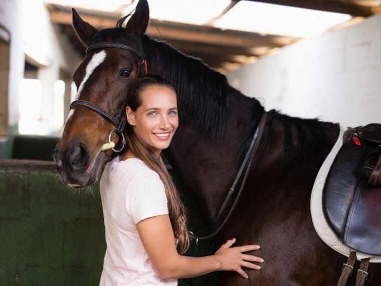 cavalier soigneur éleveur