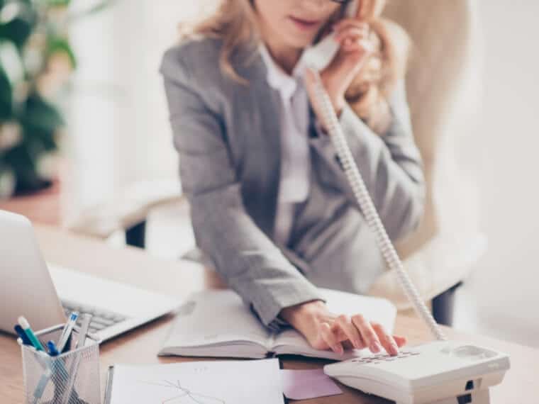 Secrétaire administratif : missions, qualités, salaire... | Fiche métier