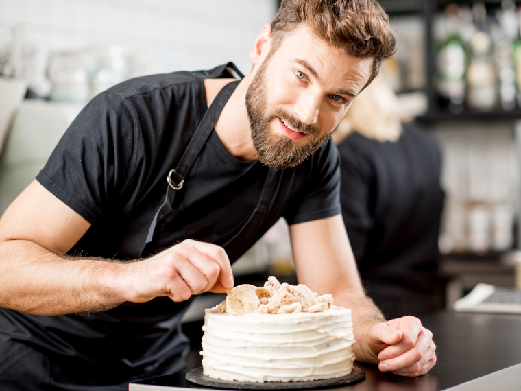 Devenir Pâtissier : missions, salaire et formation