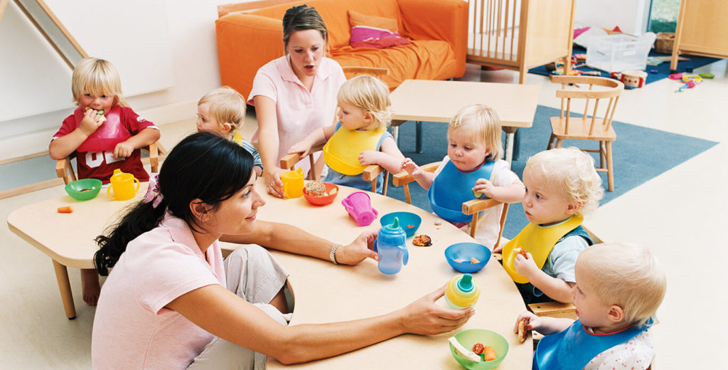 CAP Petite Enfance / CAP AEPE Formation à distance du CEF