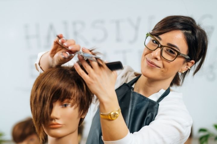 formation coiffure depuis chez-soi