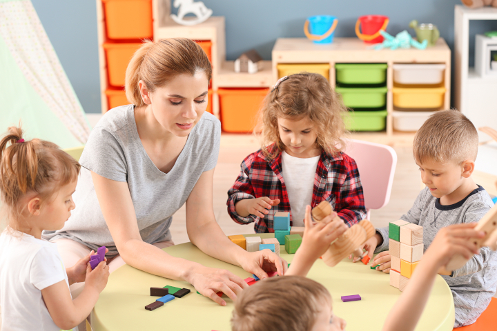 formation diplômante CAP Petite Enfance