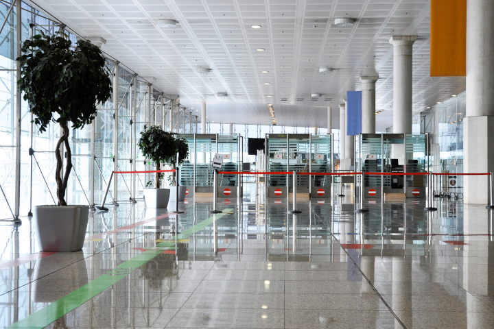 devenir douanier aéroport